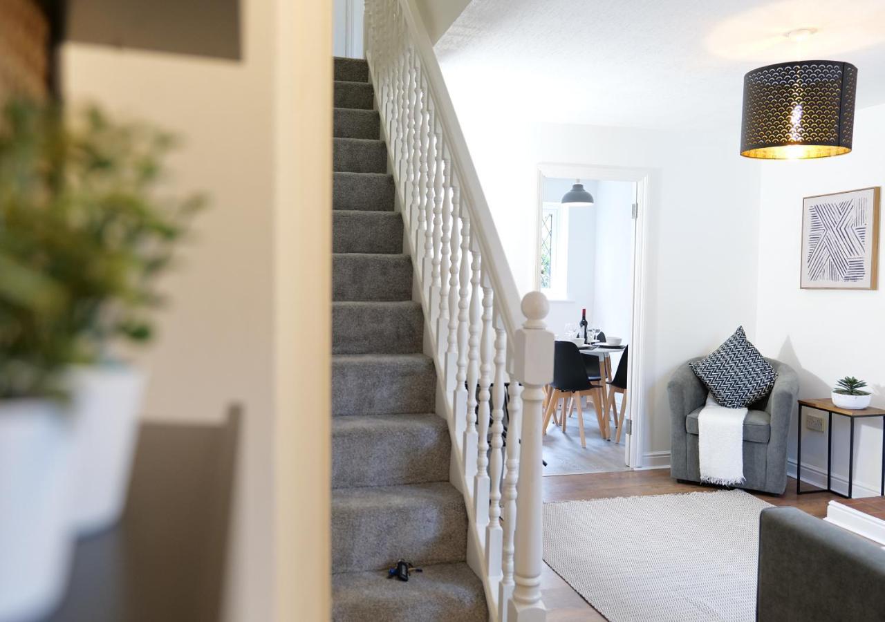 Modern Spark Home With Parking, Garden, Wi-Fi Birmingham Eksteriør billede